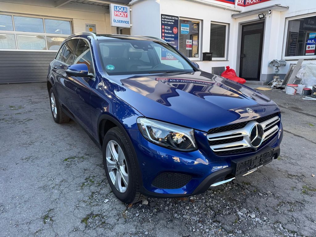 Bild des Angebotes Mercedes-Benz GLC 350e 4Matic *LEDER*NAVI*PANO*AHK*