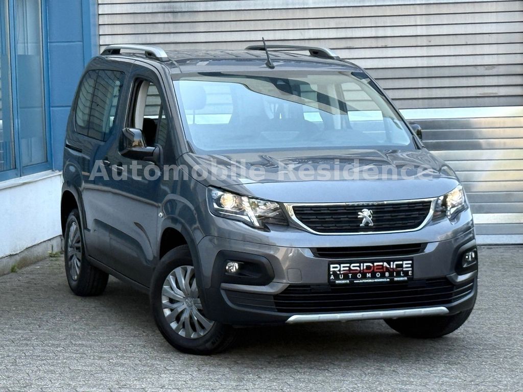Bild des Angebotes Peugeot Rifter Allure L1 1.2*NAVI*AHK*MFL*TEMP*LED*TOP*