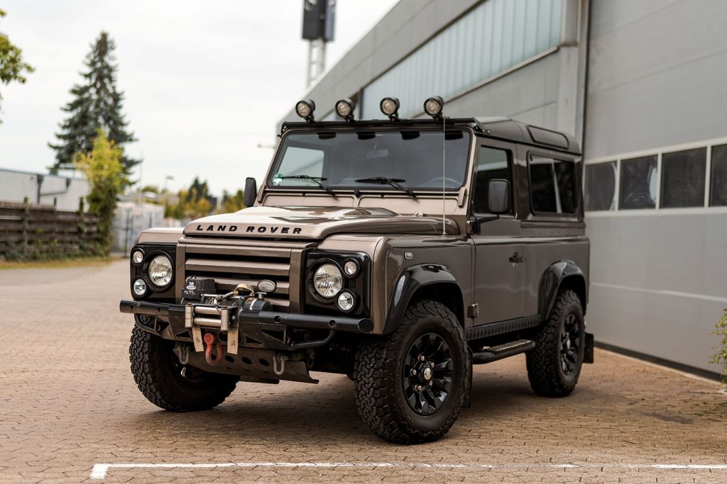 Bild des Angebotes Land Rover Defender 90 Rough Station Wagon