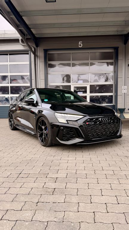 Bild des Angebotes Audi RS3 Limousine, Keramik, Bang und Olufsen, Head-U