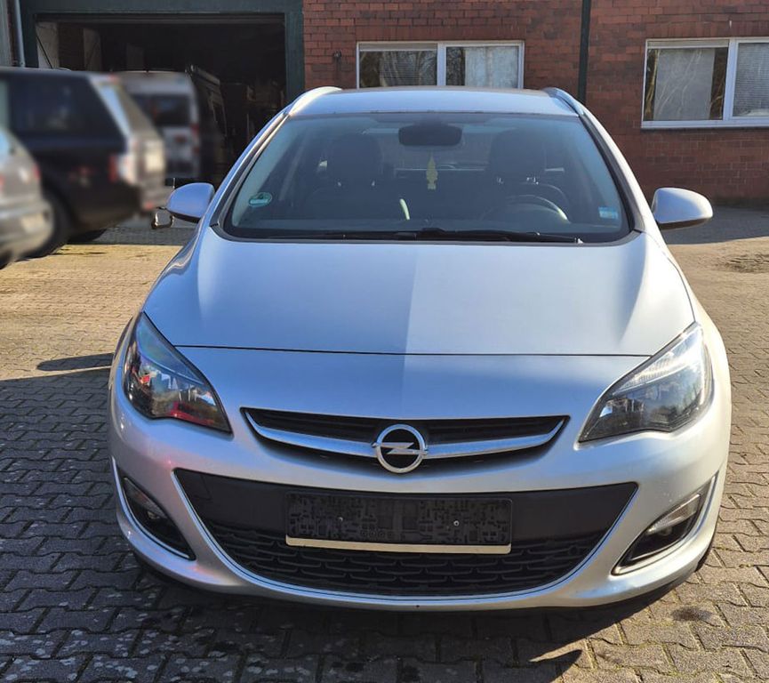 Bild des Angebotes Opel Astra J 1.6 CDTi Sports Tourer