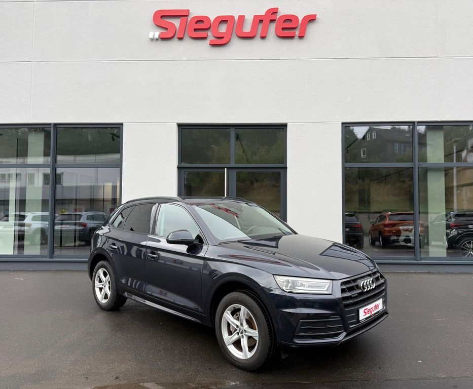 Bild des Angebotes Audi Q5 2.0 TDI quattro sport black/R-Kamera