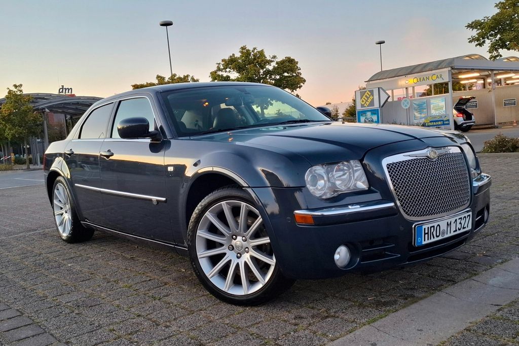 Bild des Angebotes Chrysler 300C 3.0 CRD Diesel SRT Design, Extras