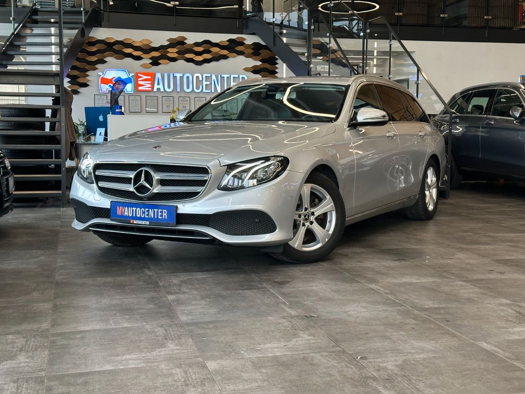 Bild des Angebotes Mercedes-Benz E 220 *AVANTGARDE*ACC*TotWinkel*SpurHT*2-ZONEN*