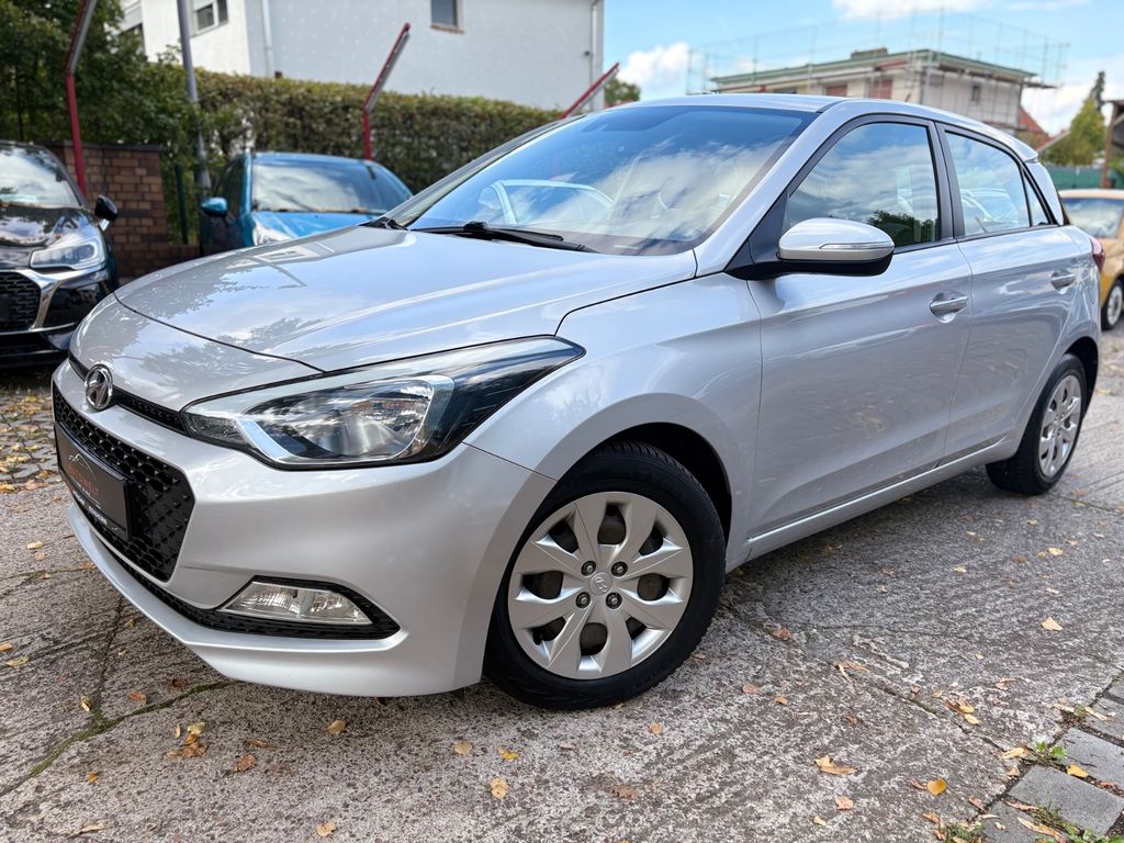 Bild des Angebotes Hyundai i20 Trend Tempomat/Parkhilfe/Sitzheizung