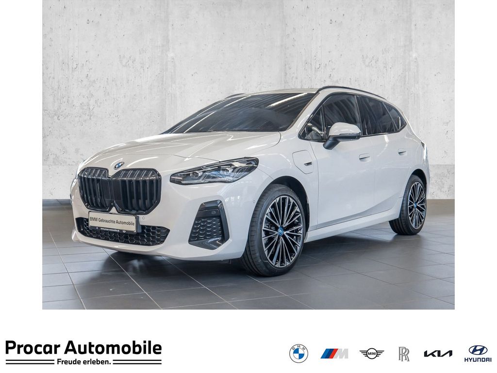 Bild des Angebotes BMW 230e xDrive M Sport HUD PANO ACC AHK RFK NAVI