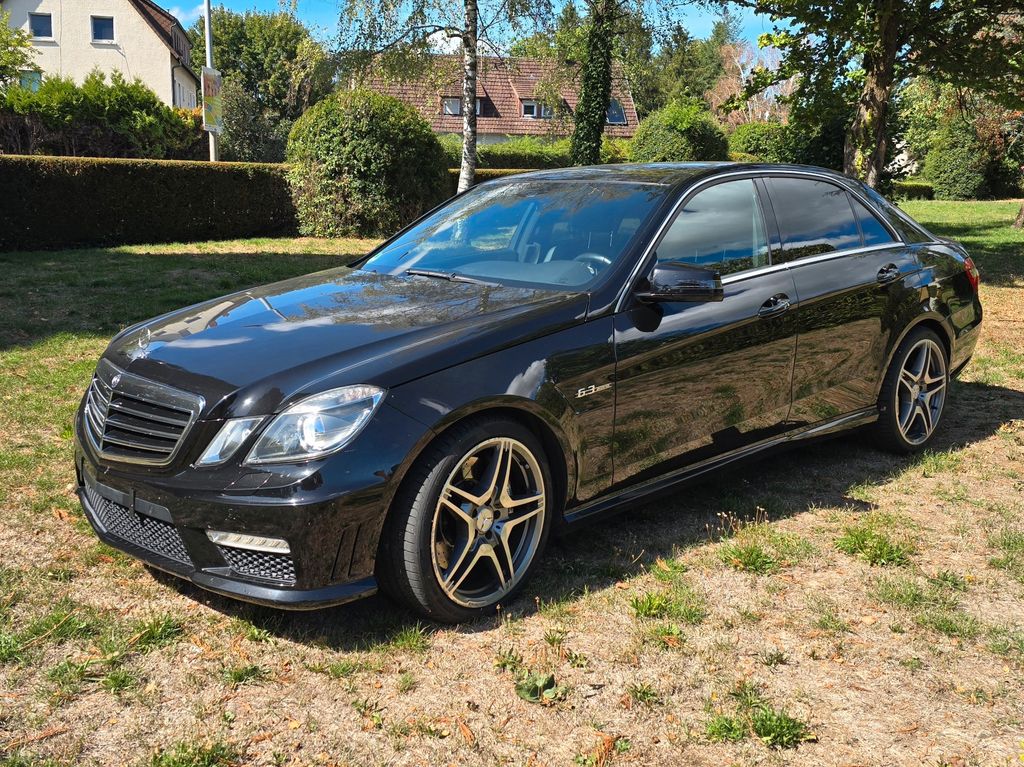 Bild des Angebotes Mercedes-Benz E 63 AMG 6,2 Liter V8 Saugmotor