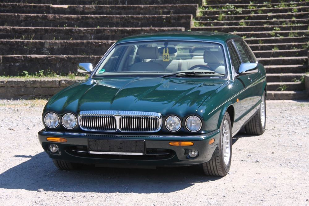 Bild des Angebotes Jaguar Daimler V8 Langversion 3 Jahre Garantie