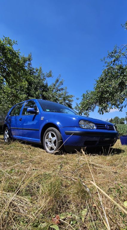 Volkswagen Golf 1.4 Basis