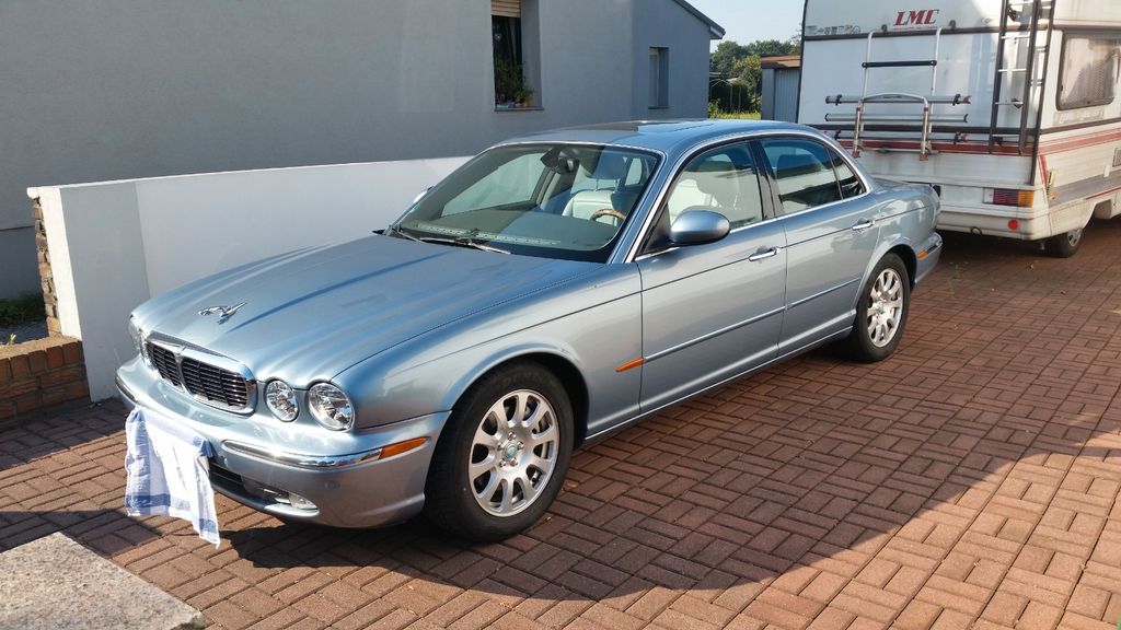 Bild des Angebotes Jaguar XJ8 4.2 Liter -