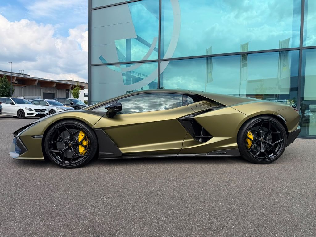 Bild des Angebotes Lamborghini Revuelto *MAX CARBON*PPF-MATT*26PROD*AD PERSONAM