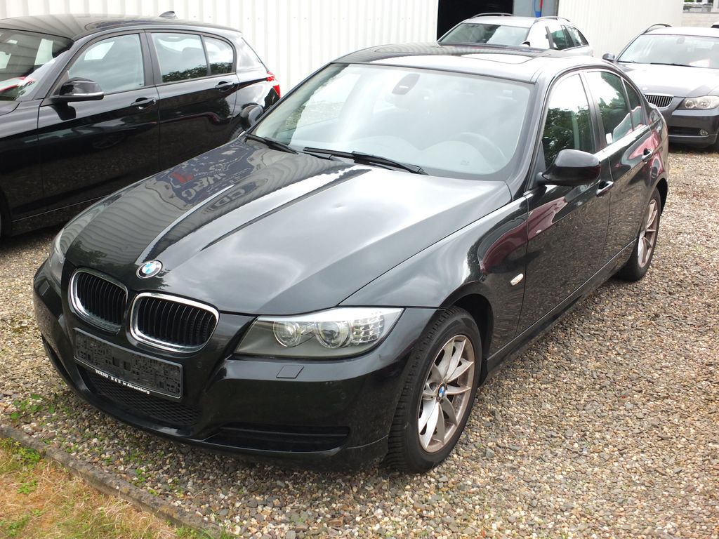 Bild des Angebotes BMW 316D NAVI GLASDACH XENON PDC SHZ MFL BLUETOOTH