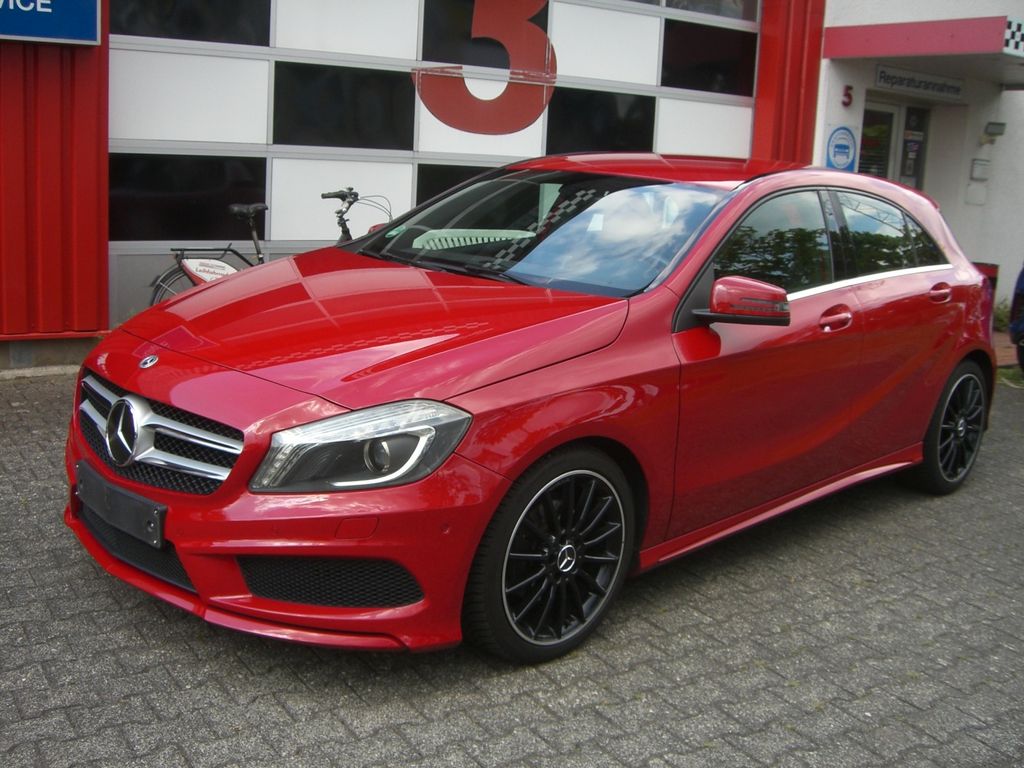 Bild des Angebotes Mercedes-Benz A 200 BlueEFFICIENCY, AMG, Xenon, Harman Kardon!