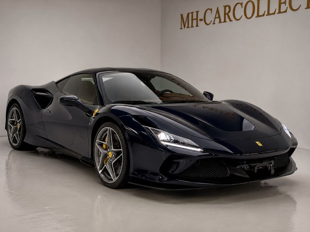 Bild des Angebotes Ferrari F8 TRIBUTO*1.HAND*Warrant*LIFT*CARBON*RACIG SEAT
