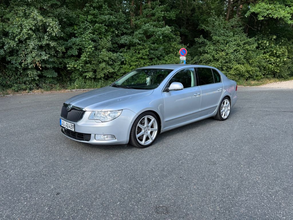 Bild des Angebotes Skoda Superb 3.6 V6 DSG 4x4 Elegance Elegance