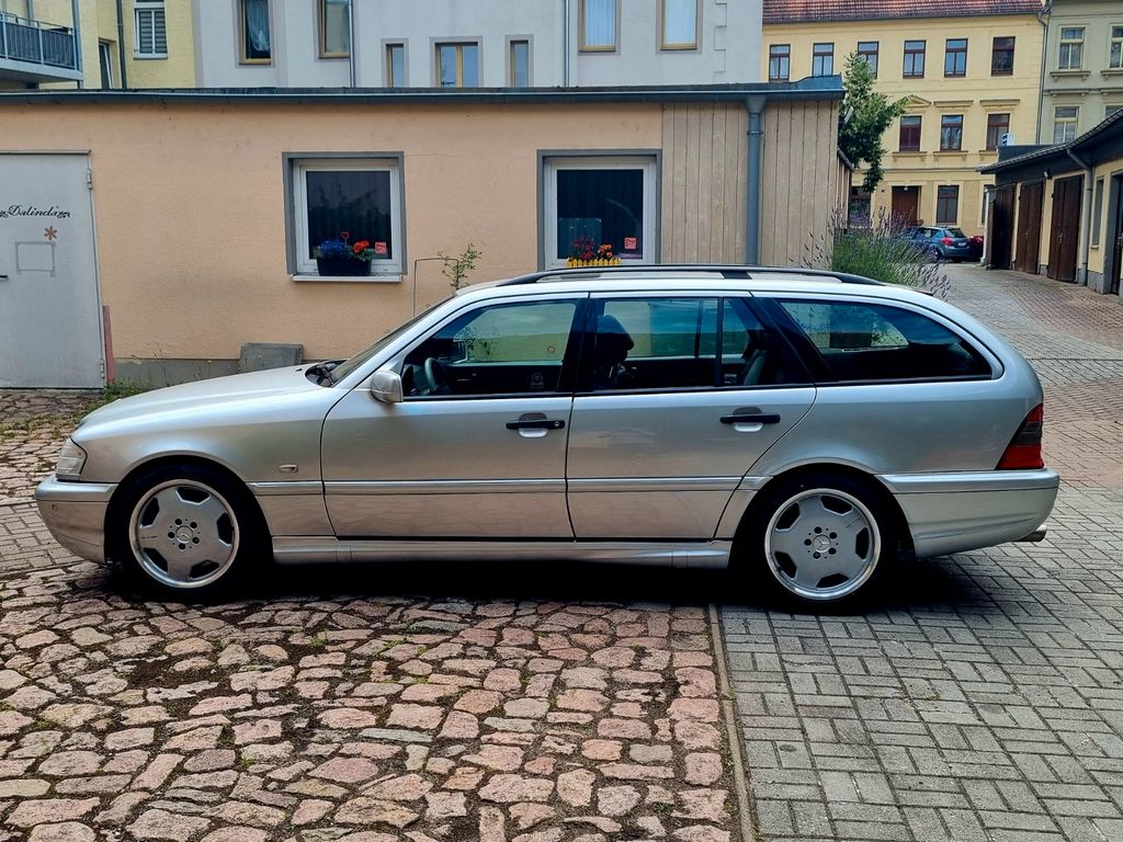 Mercedes-Benz C 43 AMG C 43 T -
