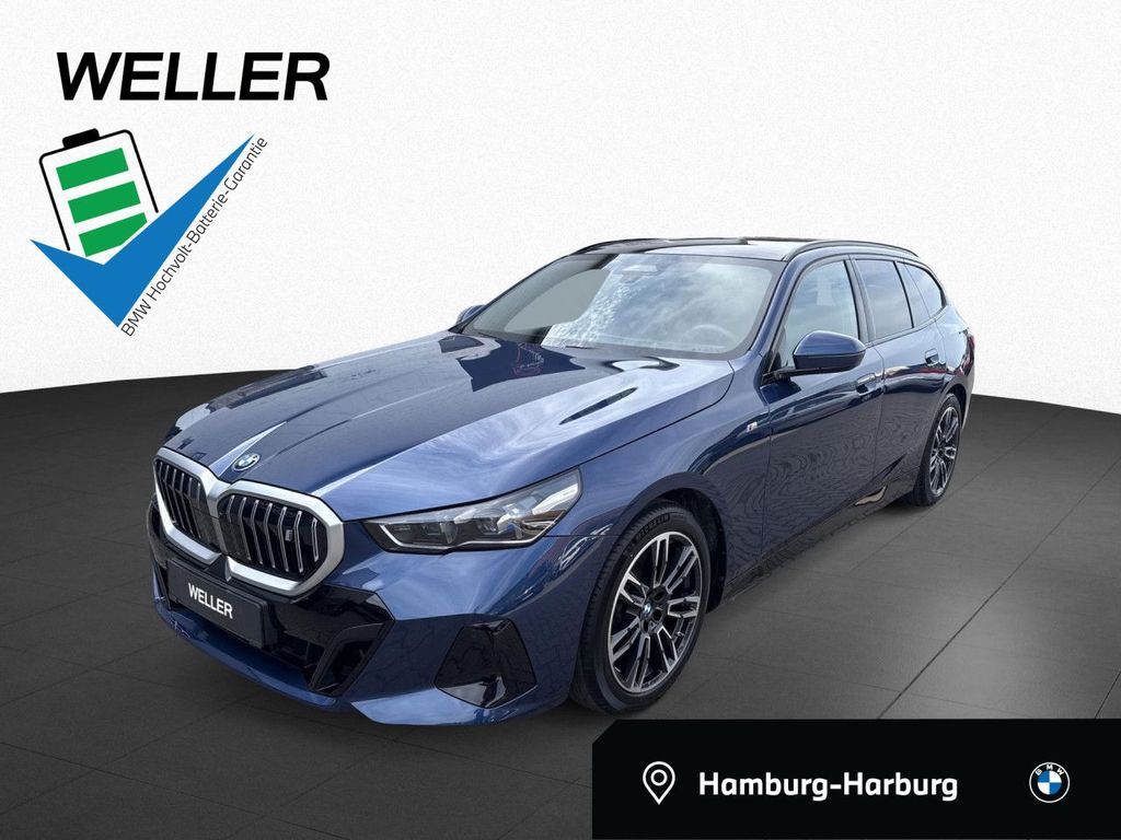 Bild des Angebotes BMW i5 eDr40 T M Sport Pano,AHK,AutoB,DAPro,PAPro
