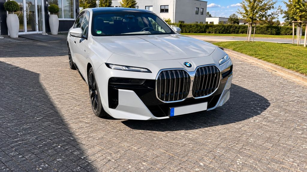 Bild des Angebotes BMW xDrive60|B&W|5J Garantie|Batterie 94%|BLP 173T€