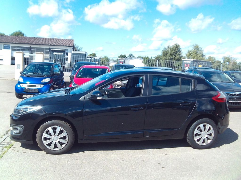 Bild des Angebotes Renault Megane III Lim. 5-trg. Paris