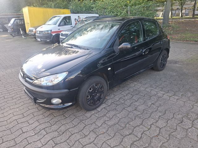 Bild des Angebotes Peugeot 206 Grand Filou Cool, mit AHK und Tüv 06/2028