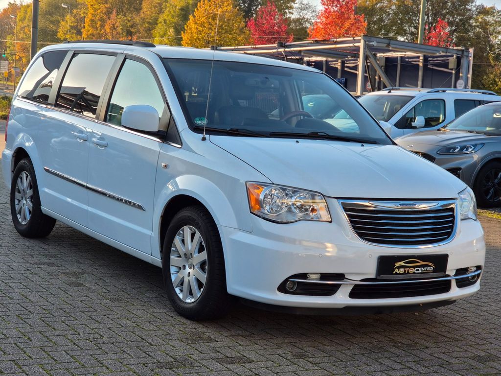Chrysler Town & Country 3.6 V6 Automatik | 7-Sitzer | Led