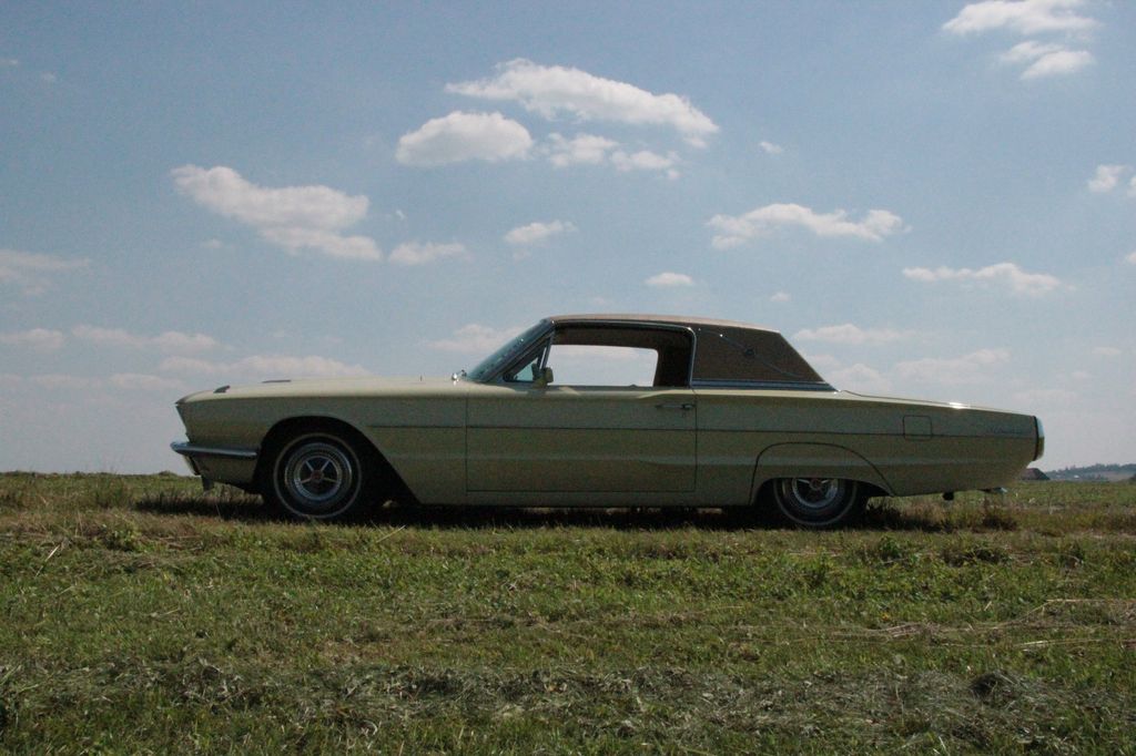 Ford Thunderbird