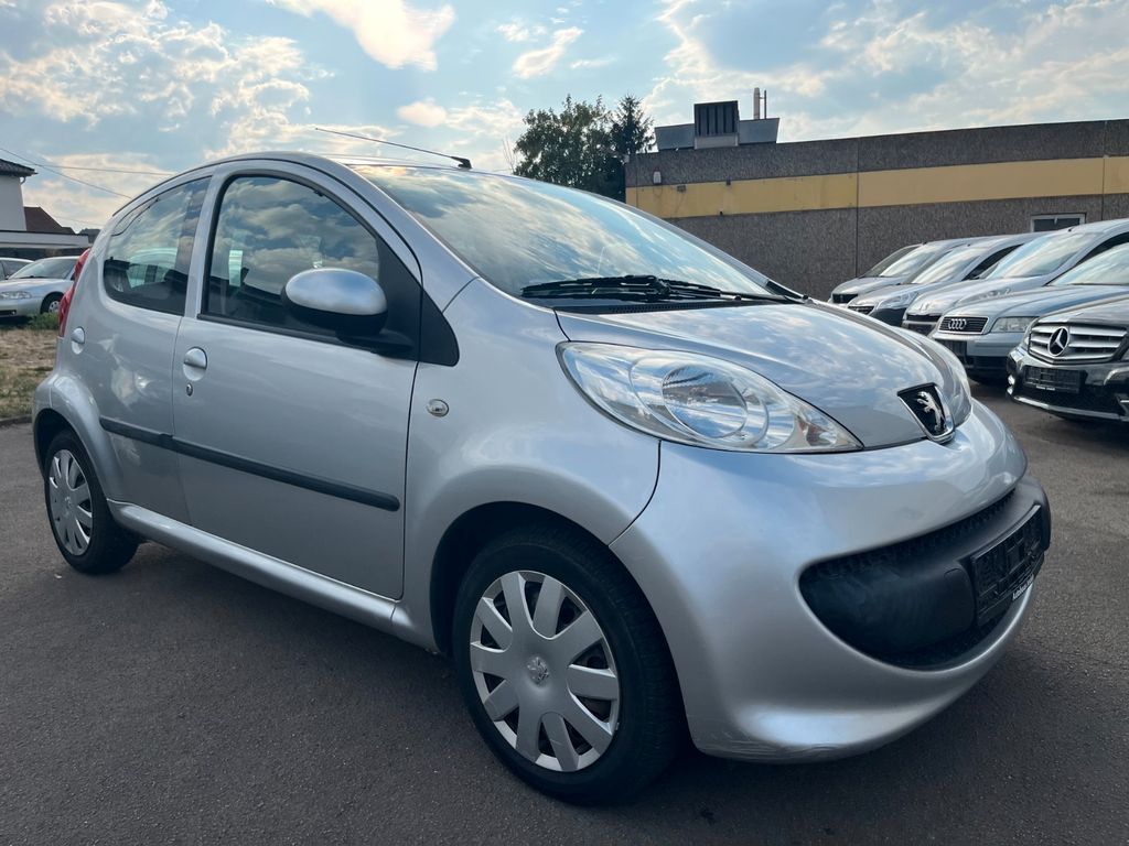 Bild des Angebotes Peugeot 107 *Automatik, Klima, 4 Türer*