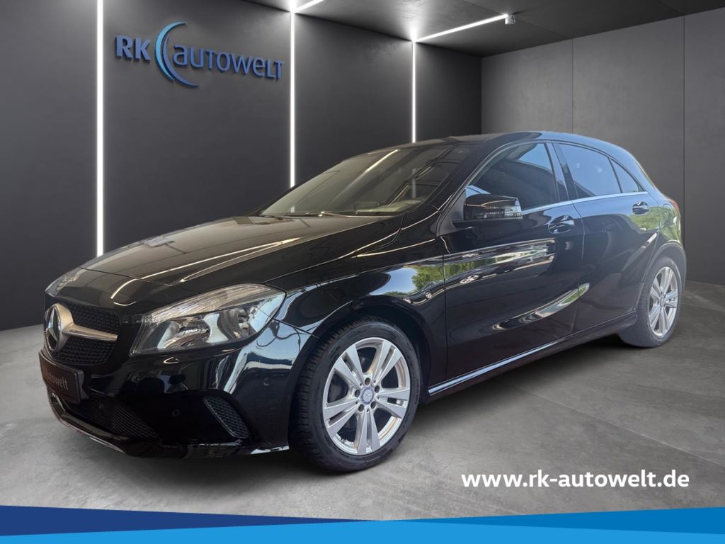 Bild des Angebotes Mercedes-Benz A 180 Urban BlueEfficiency Navi Bluetooth PDC SH