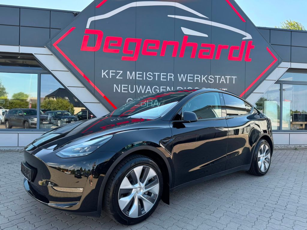 Bild des Angebotes Tesla Model Y Long Range Dual AWD AHK Wärmepumpe