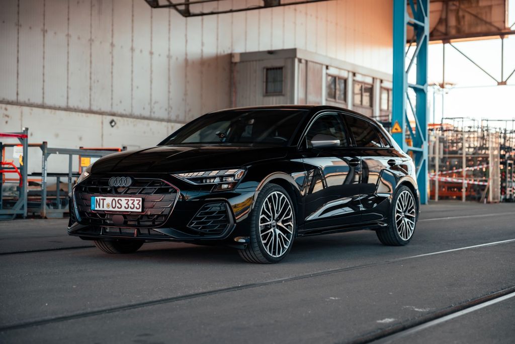 Bild des Angebotes Audi S3 TFSI S tronic quattro Sportback -