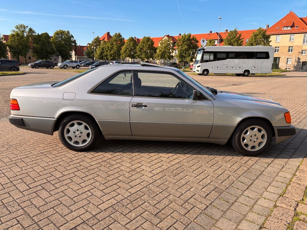 Bild des Angebotes Mercedes-Benz CE 230 sehr solider Oldtimer