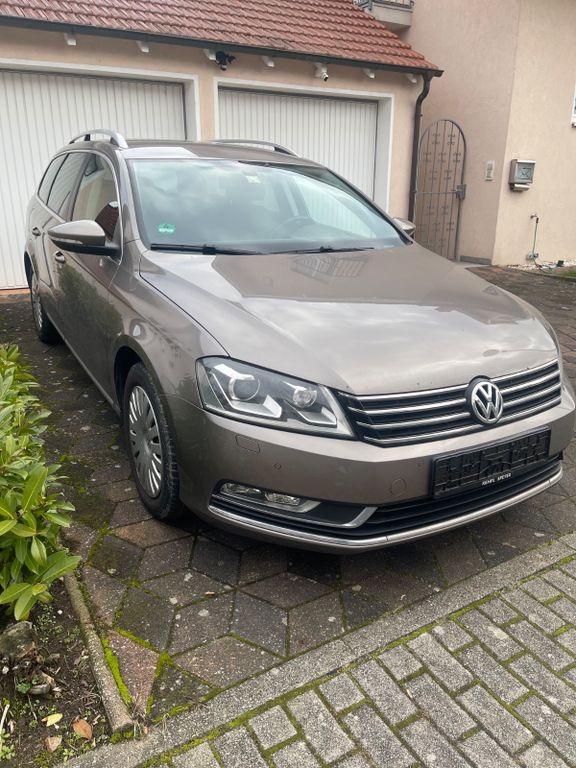 Bild des Angebotes Volkswagen Passat 2.0 TDI DSG 4M 125kW Highline BM Vari...