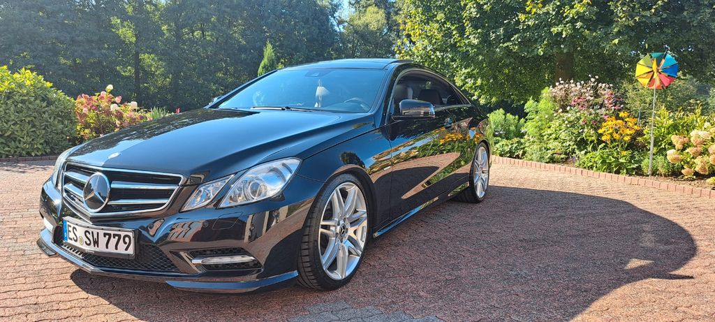 Bild des Angebotes Mercedes-Benz E 500 Coupé E 500 BlueEFFICIENCY Standard