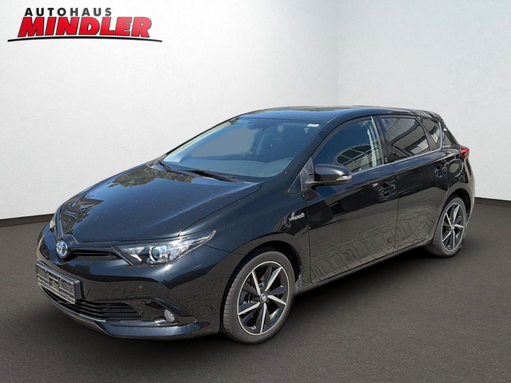 Toyota Auris Hybrid Team D