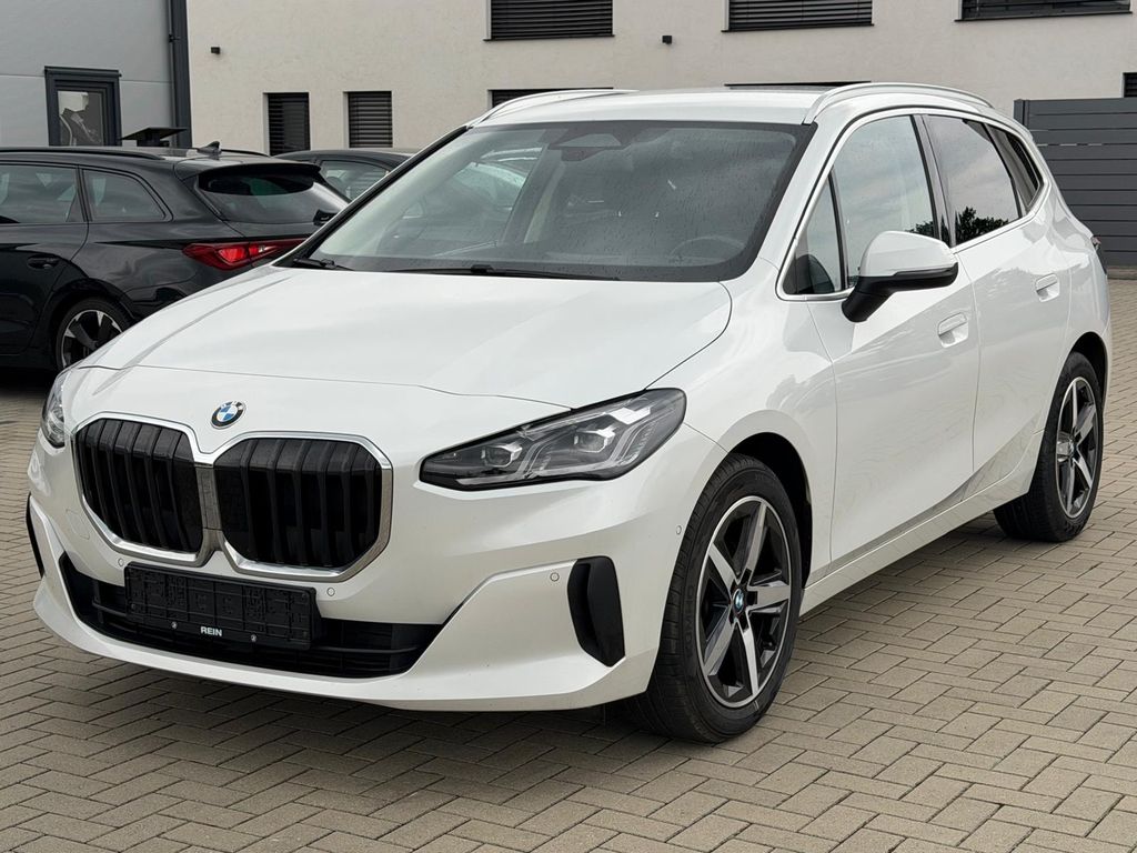 Bild des Angebotes BMW Active Tourer 218d / AHK/AppleCarPlay/LED/Automa