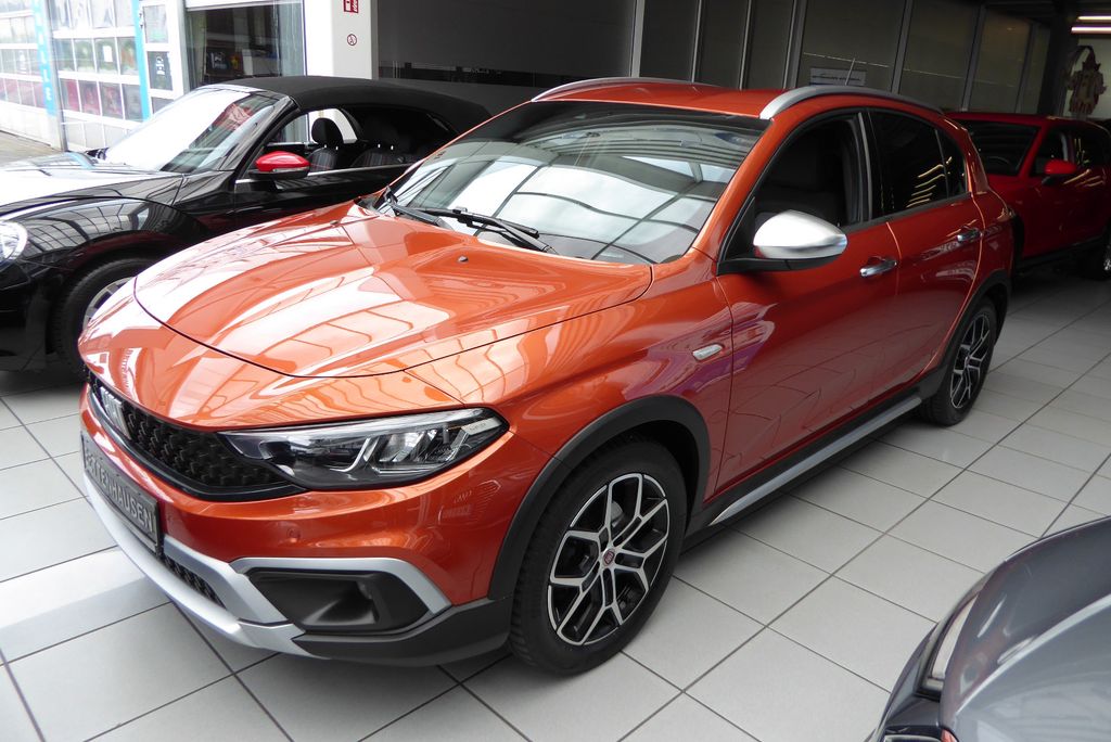Bild des Angebotes Fiat Tipo Cross erst 16.800 KM!! Navi R-Kamera