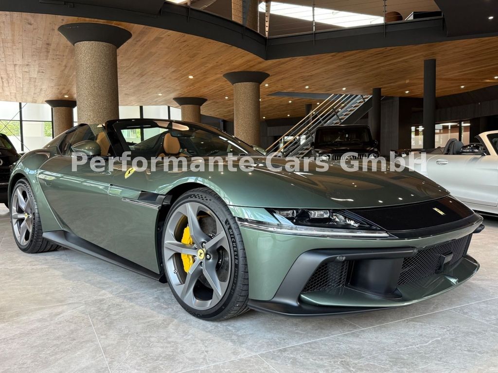 Bild des Angebotes Ferrari 12Cilindri-Spider-Carbon-NEW-MWST