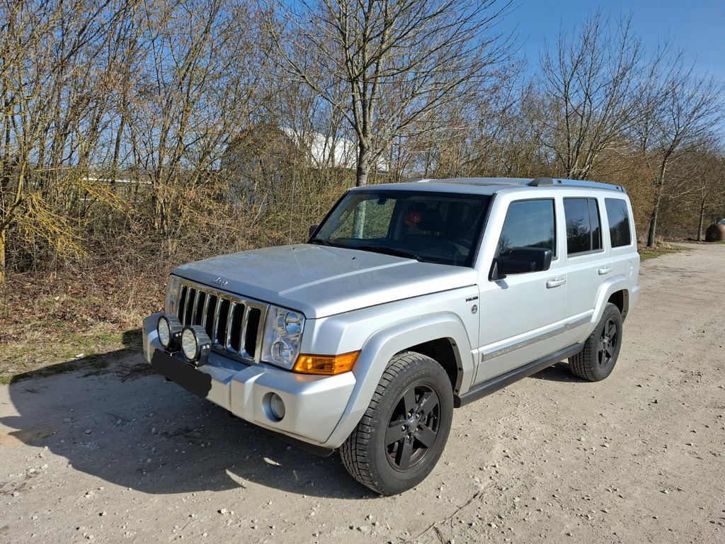Jeep Commander 5.7 V8 HEMI Autom. Limited