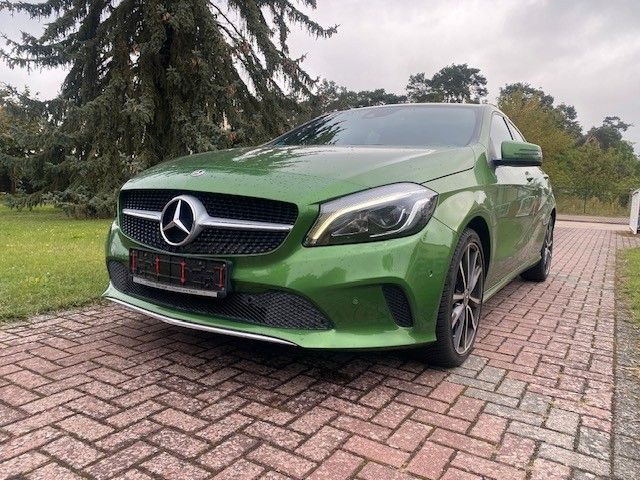 Bild des Angebotes Mercedes-Benz A 180 Urban TÜV Insp. Reifen neu Navi Kamera ra