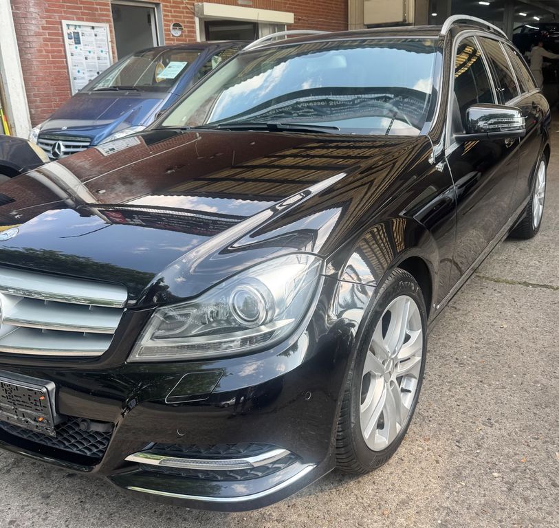 Bild des Angebotes Mercedes-Benz C 300 C T-Modell C 300 CDI BlueEfficiency 4Matic