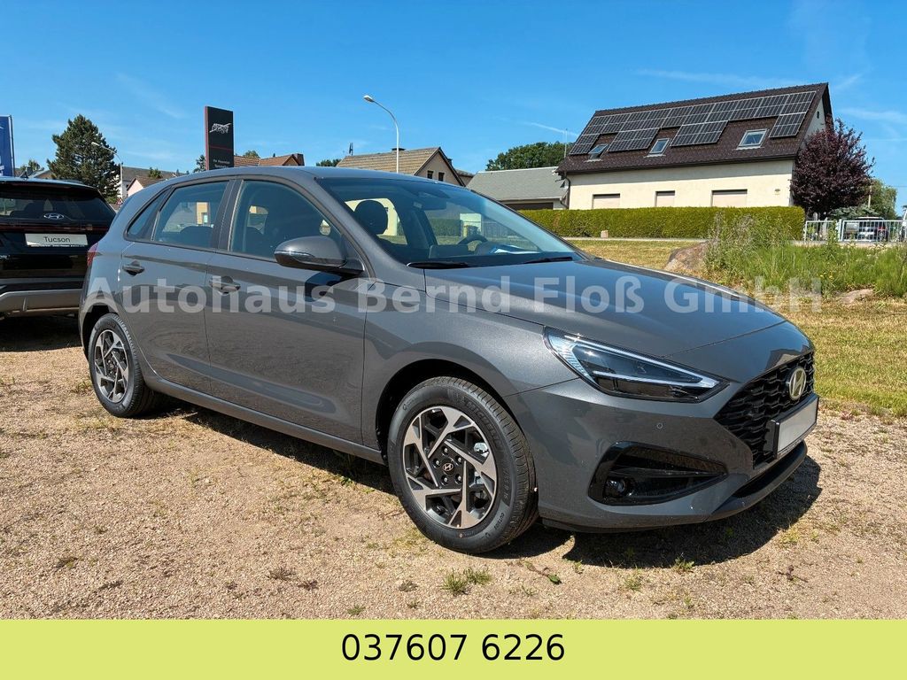 Bild des Angebotes Hyundai i30 GO 1.5