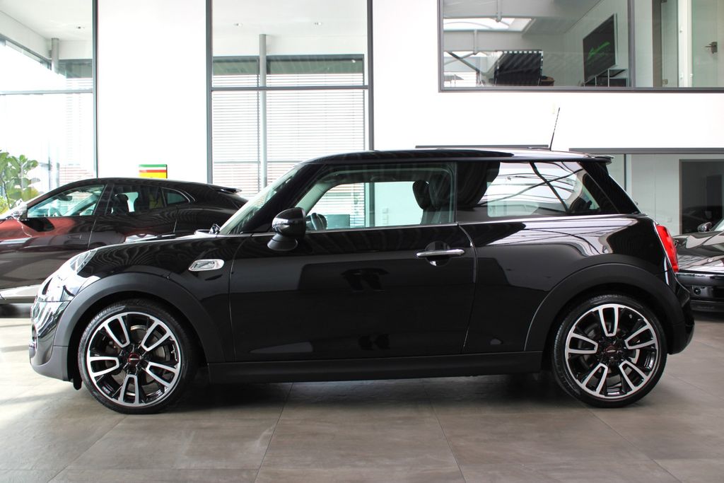 Bild des Angebotes MINI COOPER SD AUT. #JCW #BLACK #NAVI #CARBON #WORKS