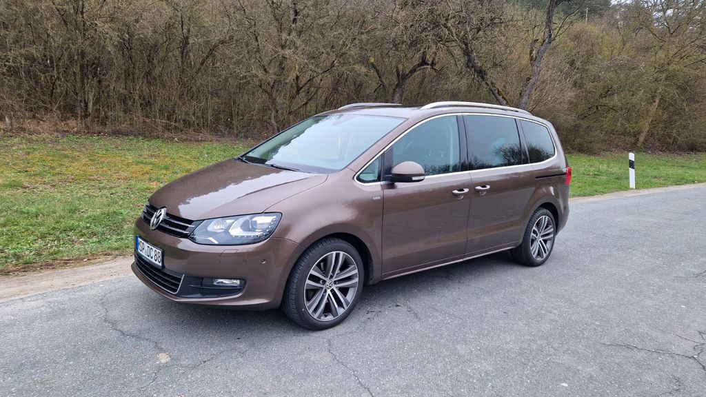 Bild des Angebotes Volkswagen Sharan 2.0 TDI DSG LIFE 2023