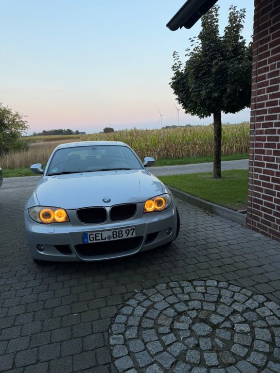 Bild des Angebotes BMW 120i Edition Sport Edition Sport - M Packet