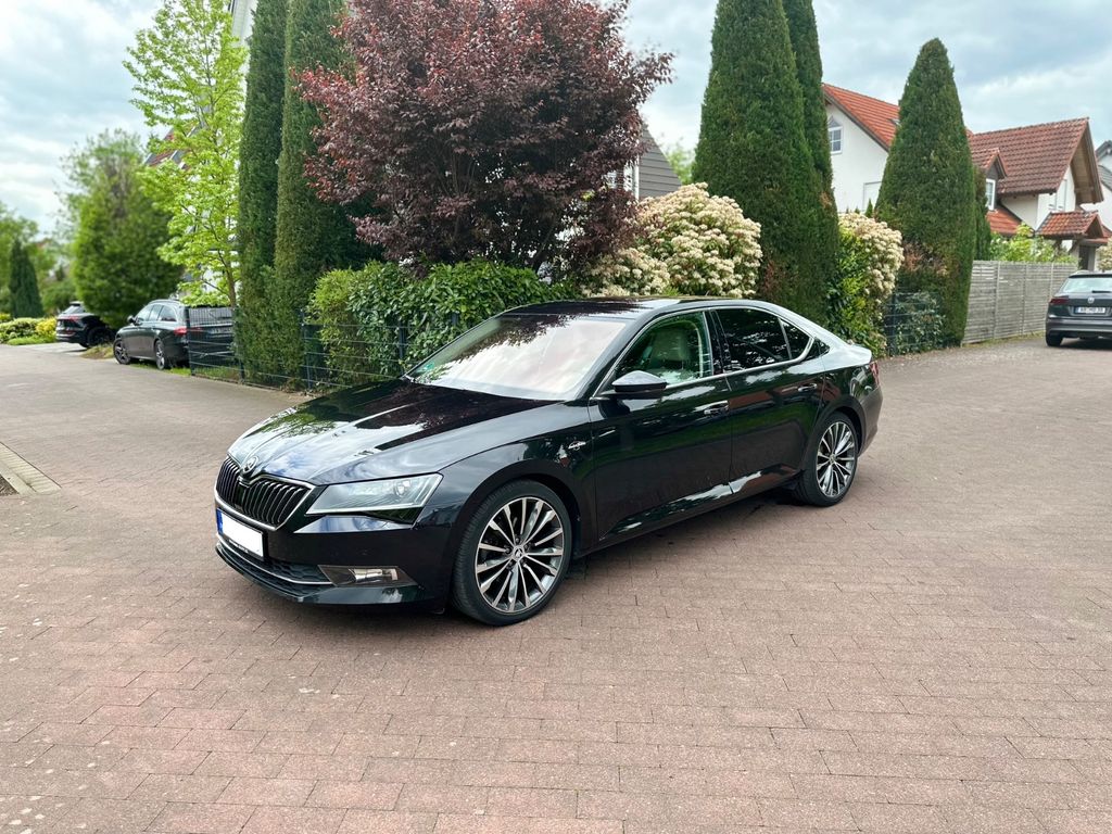 Bild des Angebotes Skoda Superb 2.0 TSI 162kW DSG L&K