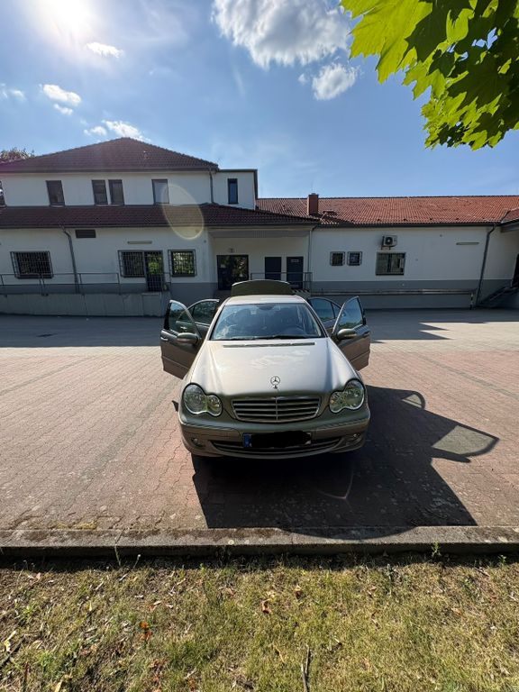 Bild des Angebotes Mercedes-Benz C 180 KOMPRESSOR Classic Automatik
