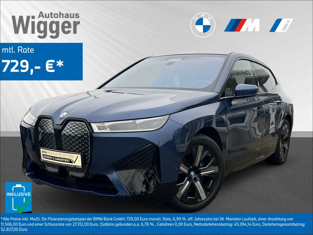 Bild des Angebotes BMW iX xDrive50/HUD/AHK/Panoramadach/Harman Kardon