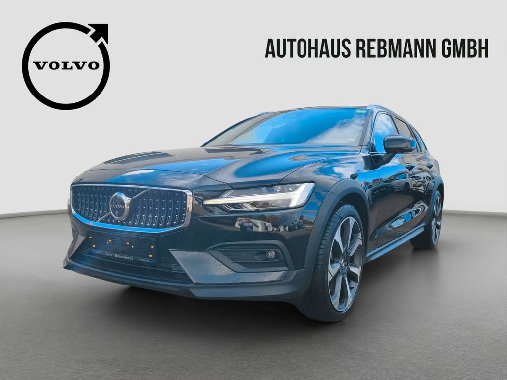 Bild des Angebotes Volvo V60 B5 AWD Cross Country Ultimate SD*StdHz*B&W