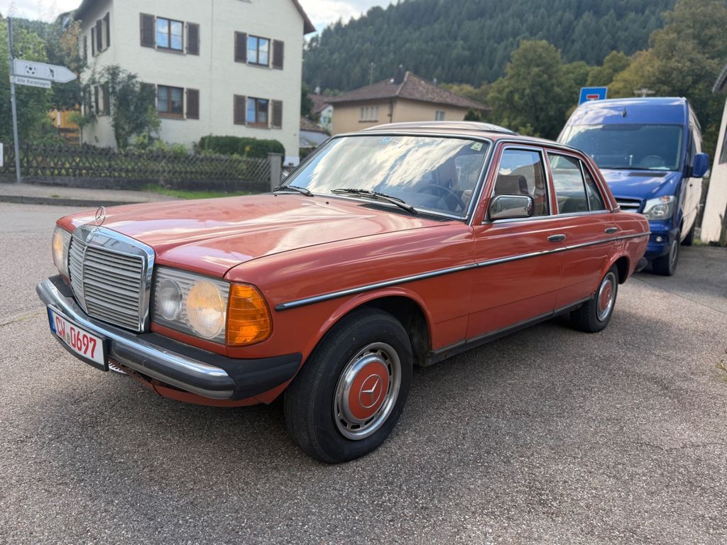 Bild des Angebotes Mercedes-Benz 300d W123 *H-Zulassung*1H*AHK*Service Neu