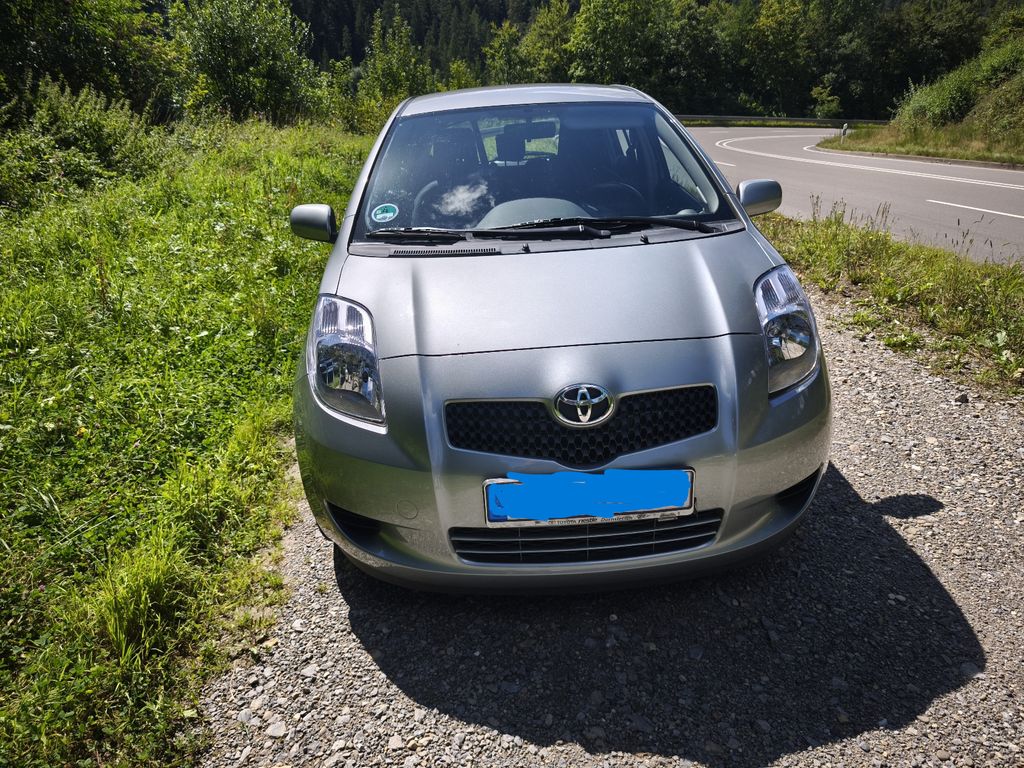 Bild des Angebotes Toyota Yaris Executive 1,3-l-VVT-i Gepflegt TÜV
